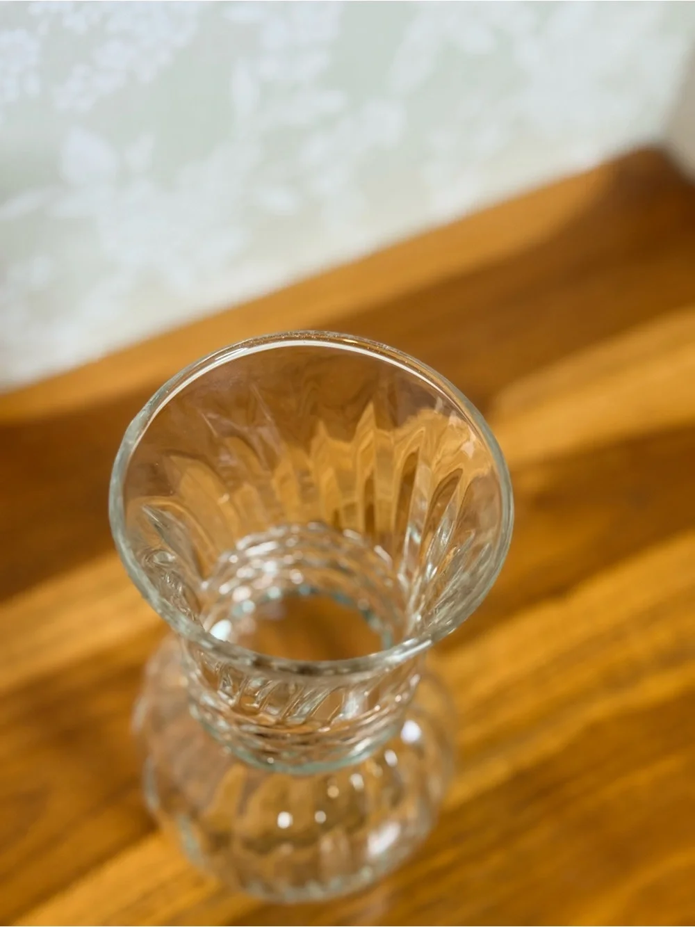 Vintage Anchor Hocking Glass Vase - Swirled Rope Clear Design